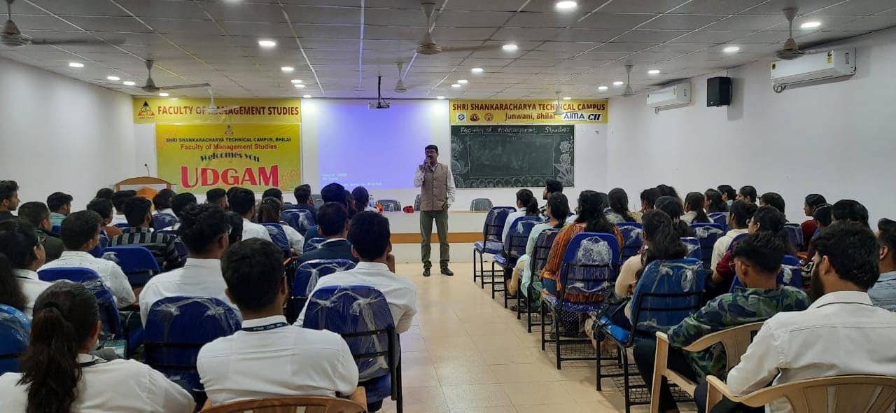 शंकराचार्य के एमबीए छात्रों को एसबीसीसी पर किया प्रशिक्षित