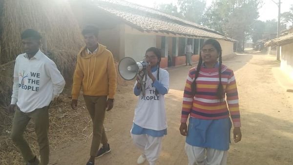 टीकाकरण पर रोको अऊ टोको स्वयंसेवक ने किया जागरूक
