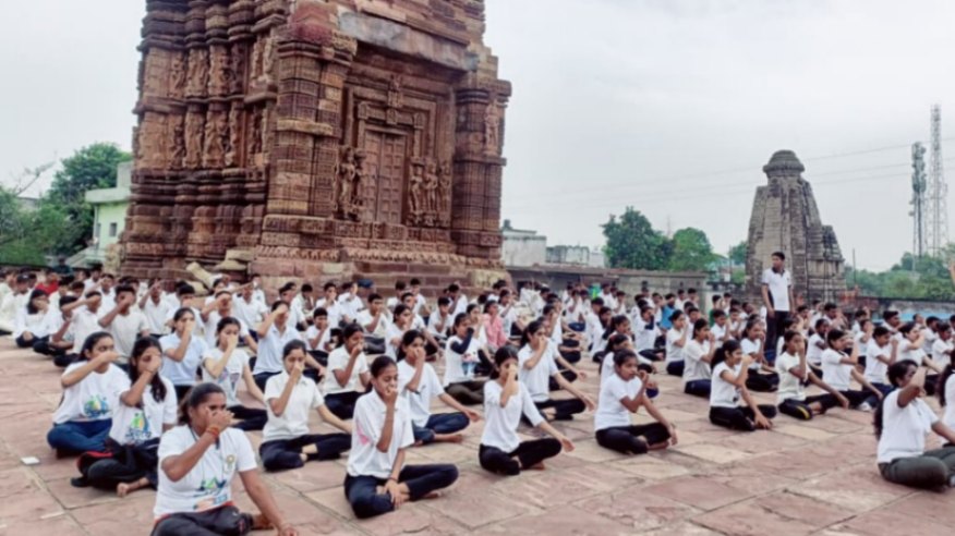 From Village Grounds to College Campuses: Yuvodaya Volunteers Inspire Communities Through Yoga June 21, 2026 | Chhattisgarh